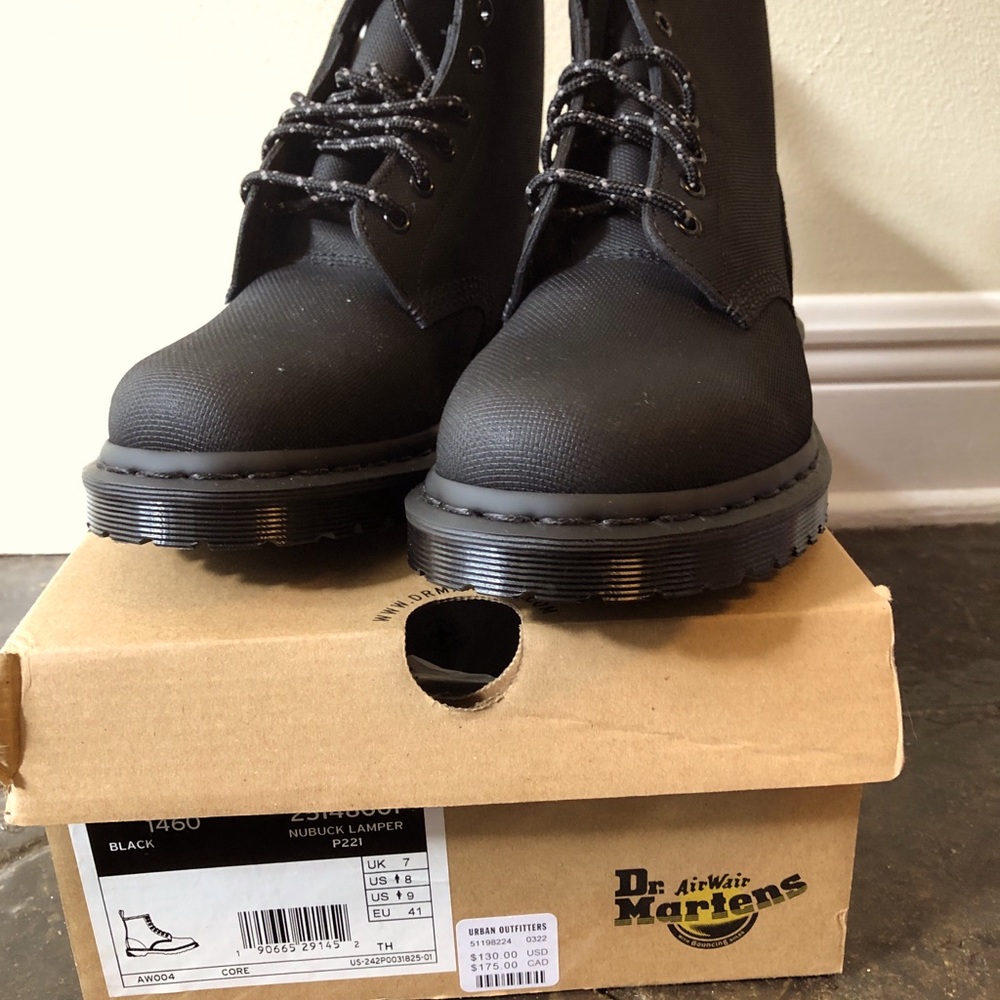 Women’s dr martins combat boots